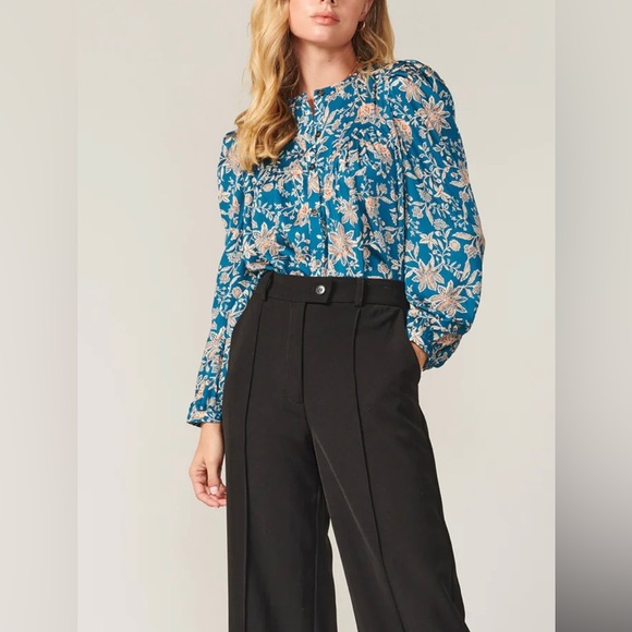 Greylin Teal Ami yoke floral blouse - Picture 3 of 9